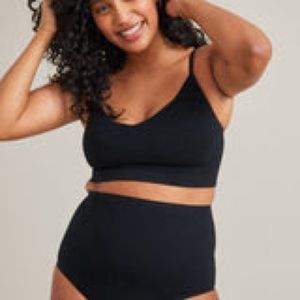 Hatch essential pumping bra in black (large)